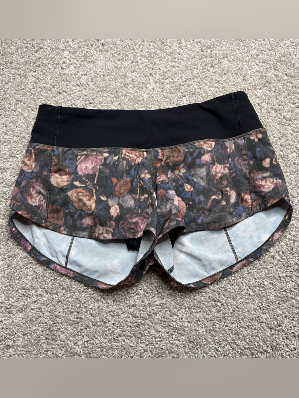 Lululemon Speed Up Short *2.5"